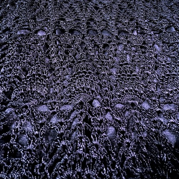 Dana Buchman Hand Crocheted Black Top‎ Size Petite - Picture 3 of 13